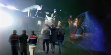 FETÖ’ye Yönelik Operasyonlarda 41 Şüpheli Tutuklandı