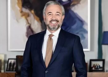 Ünlü iş insanı Hamdi Akın İBB soruşturması kapsamında ifadeye çağrıldı