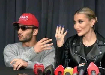 İrem Derici ve Melih Kunukcu sözlendi