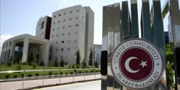 Körfez zirvesinden 15 milyar dolarlık ticaret hedefiyle dönüş Körfez zirvesinden 15 milyar dolarlık ticaret hedefiyle dönüş