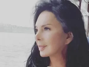 Nese Aksoy kimdir1 habermeydan