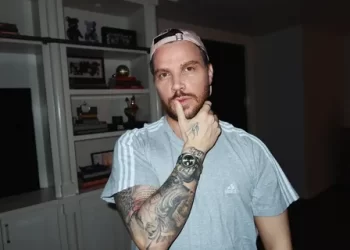 Sinan Akçıl’dan Berat Albayrak’a övgü dolu sözler!