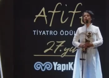 ”En iyi kadın oyuncu” ödülünü alan Sükun Işıtan kimdir?