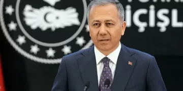 Bakan Yerlikaya Duyurdu! Trafikte Akrobatik Hareketlere Ceza Geliyor Bakan Yerlikaya Duyurdu! Trafikte Akrobatik Hareketlere Ceza Geliyor