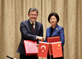 Türkiye-Çin arasında imzalar atıldı