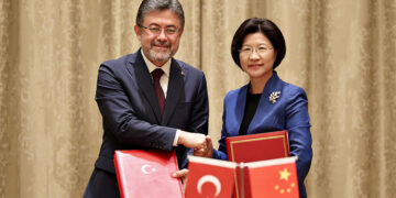 Türkiye-Çin arasında imzalar atıldı