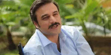 Ufuk Özkan sahnelere geri döndü