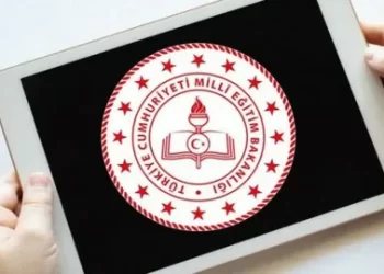 "Zamanı Durduranlar Fotoğraf Yarışması" başvuruları başladı “Zamanı Durduranlar Fotoğraf Yarışması” başvuruları başladı