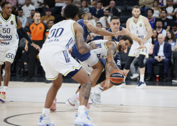 Anadolu Efes 69-79 Fenerbahçe Beko Anadolu Efes 69-79 Fenerbahçe Beko