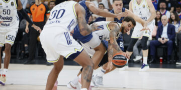 Anadolu Efes 69-79 Fenerbahçe Beko Anadolu Efes 69-79 Fenerbahçe Beko