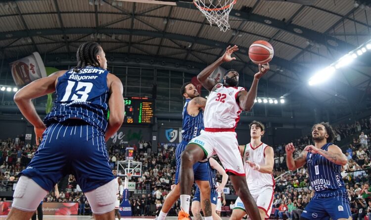 anadolu efes karsiyaka deplasmaninda farkli kazandi habermeydan e1760985698605