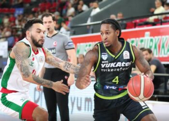 Anadolu Efes, Merkezefendi’yi farklı geçti!