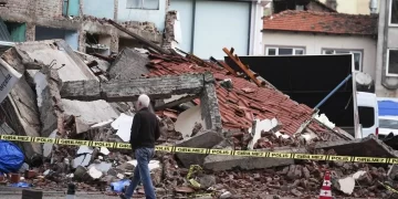 Balıkesir’de 330 artçı sarsıntı kaydedildi Balıkesir’de 330 artçı sarsıntı kaydedildi