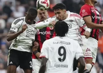 Beşiktaş, evinde Gençlerbirliği’ne 2 dakikada kaybetti!