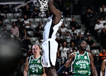Beşiktaş GAİN 88-70 Bursaspor Beşiktaş GAİN 88-70 Bursaspor