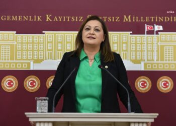 Burcu Köksal’dan AK Parti iddialarına sert yanıt: Hiçbir yere gitmiyorum