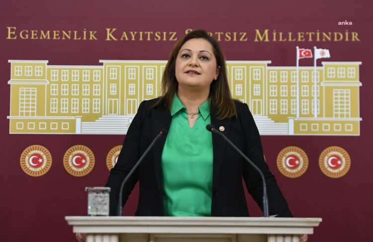 Burcu Köksal’dan AK Parti iddialarına sert yanıt: Hiçbir yere gitmiyorum Burcu Köksal’dan AK Parti iddialarına sert yanıt...