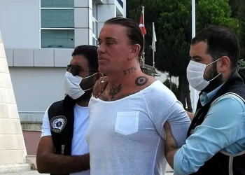 'Cehennem Necati' tahliyenin ardından itiraz üzerine yeniden tutuklandı İzmir’de, Cehennem Melekleri adlı suç örgütünün lideri yakalandı