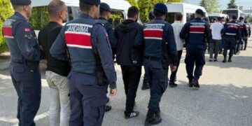 Düzce’de yeşil reçete soruşturması: Doktor ve eşi gözaltında