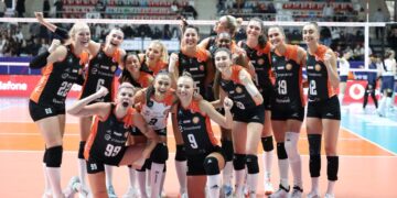 Eczacıbaşı Dynavit, İlbank’ı set vermeden yendi!