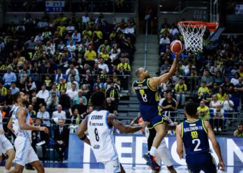 Fenerbahçe Beko, Petkimspor’u farklı geçti!