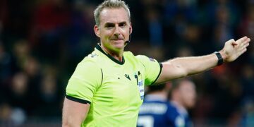 Fenerbahçe-Stuttgart maçının hakemi belli oldu!