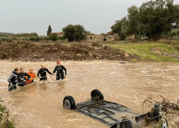 İzmir Foça'da sel felaketi: Aranan bir kişi için AFAD'dan açıklama İzmir Foça’da sel felaketi: Aranan bir kişi için AFAD’dan açıklama
