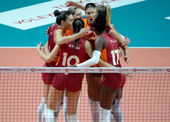 Galatasaray Daikin, Aydın BB’yi set vermeden geçti!