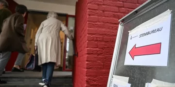 Hollanda’da erken genel seçim: Aşırı sağ partiler oy kaybetti