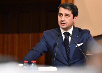 Ekrem İmamoğlu’nun danışmanı İbrahim Özkan gözaltına alındı Ekrem İmamoğlu’nun danışmanı İbrahim Özkan gözaltına alındı