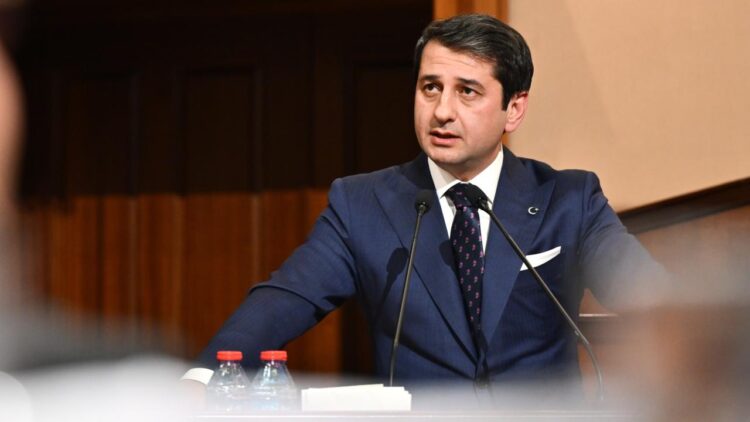 Ekrem İmamoğlu’nun danışmanı İbrahim Özkan gözaltına alındı.