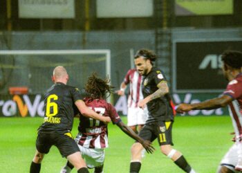 İstanbulspor ile Bandırmaspor puanları paylaştı! İstanbulspor ile Bandırmaspor puanları paylaştı!