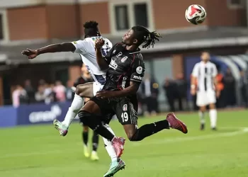 Kasımpaşa ile Beşiktaş puanları paylaştı! Kasımpaşa ile Beşiktaş puanları paylaştı!