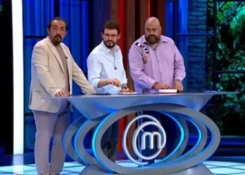 MasterChef'te eleme adayı kim oldu? Dokunulmazlık oyununu hangi takım kazandı? MasterChef’te eleme adayı kim oldu? Dokunulmazlık oyununu hangi takım kazandı?