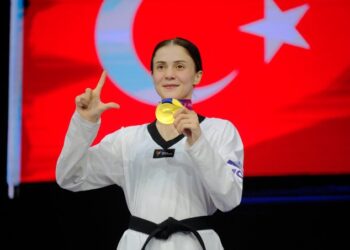 Milli tekvandocu Merve Dinçel Kavurat Dünya şampiyonu oldu!