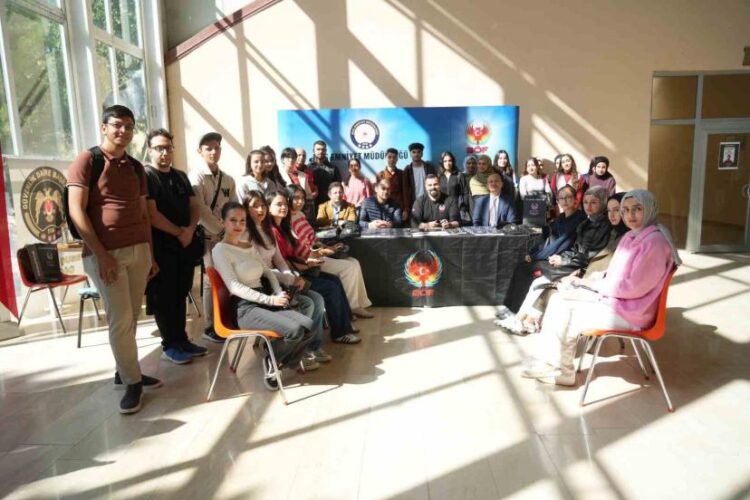 musta el ele guvenli gelecege projesiyle ogrencilere bilgilendirme yapildi habermeydan