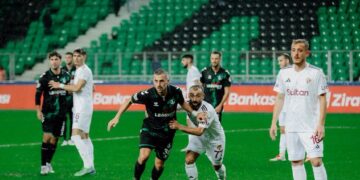 Sakaryaspor, İnegölspor önünde 4 golle turladı! Sakaryaspor, İnegölspor önünde 4 golle turladı!