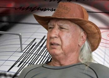 Prof. Dr. Şener Üşümezsoy’dan kritik uyarı: “Bu bölgede 6 büyüklüğünde deprem riski var” Şener Üşümezsoy’dan Marmara depremi yorumu: 7.8’lik tahmin ne kadar olası?