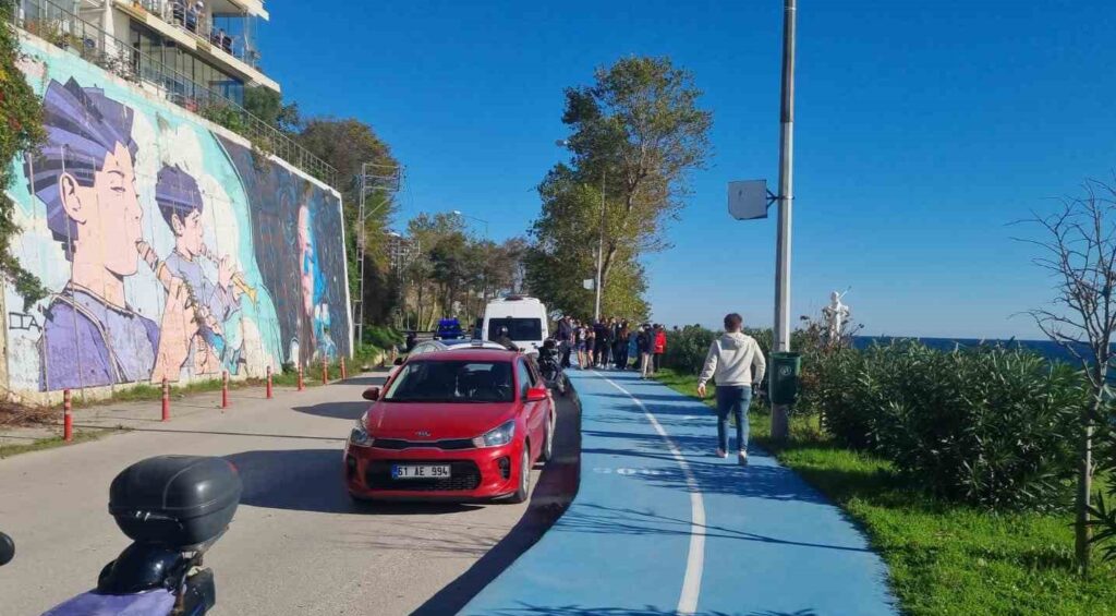 Sinop'ta, denize giren 65 yaşındaki bir kişi boğuldu! sinopta denize giren 65 yasindaki bir kisi boguldu habermeydan e1761837435339