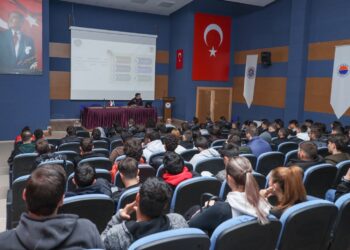 Sinop’ta, Gençlik ve Güvenli Gelecek semineri düzenlendi!