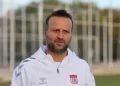 Sivasspor, Osman Zeki Korkmaz ile yollarını ayırdı! Sivasspor, Osman Zeki Korkmaz ile yollarını ayırdı!