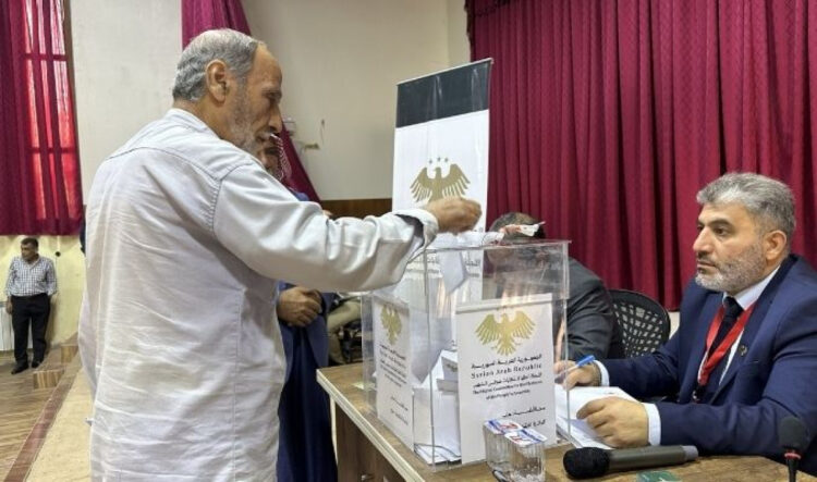 Suriye’de Esad dönemi sonrası ilk seçimler düzenleniyor.