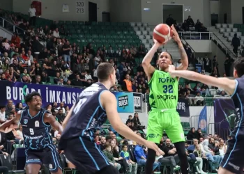 TOFAŞ, evinde Türk Telekom’u rahat geçti!