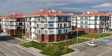 TOKİ, Yüzyılın Konut Projesi kapsamında dolandırıcılık girişimlerine karşı uyardı TOKİ, Yüzyılın Konut Projesi kapsamında dolandırıcılık girişimlerine karşı uyardı