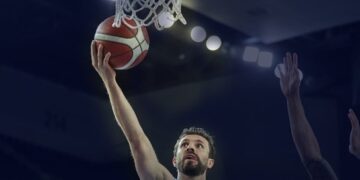 Türk Telekom 85-61 Aliağa Petkim Spor