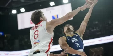 12 Dev Adam, Bosna Hersek’i 22 sayı farkla devirdi!