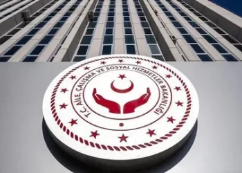 “İlk Öğretmenim Ailem” Mobil Uygulamasına Akran Zorbalığına Dair Yeni İçerikler Eklendi “İlk Öğretmenim Ailem” Mobil Uygulamasına Akran Zorbalığına Dair Yeni İçerikler Eklendi