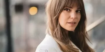 Aslı Enver’den kızı Elay ile yeni pozlar