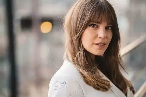 Aslı Enver'den kızı Elay ile yeni pozlar Asli Enverden kizi Elay yeni pozlar habermeydan