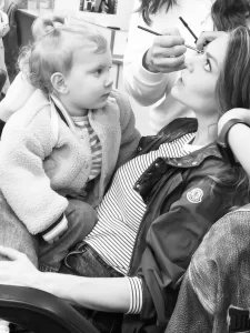 Aslı Enver'den kızı Elay ile yeni pozlar Asli Enverden kizi Elay yeni pozlar1 habermeydan